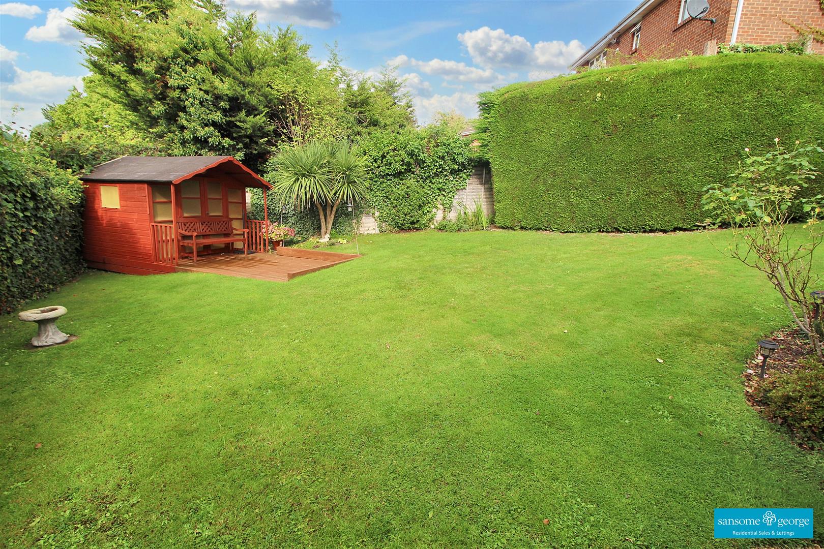 Treeton Close, Lower Earley